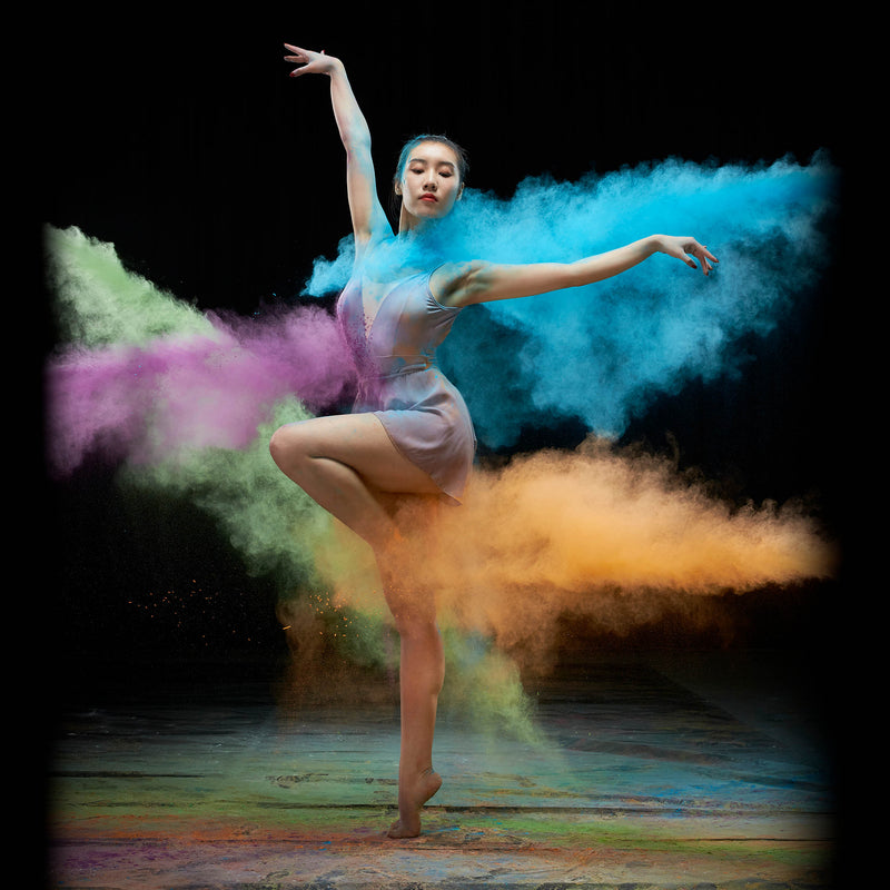 Stroboscopic flash mode used to photograph a a dancer in powder
