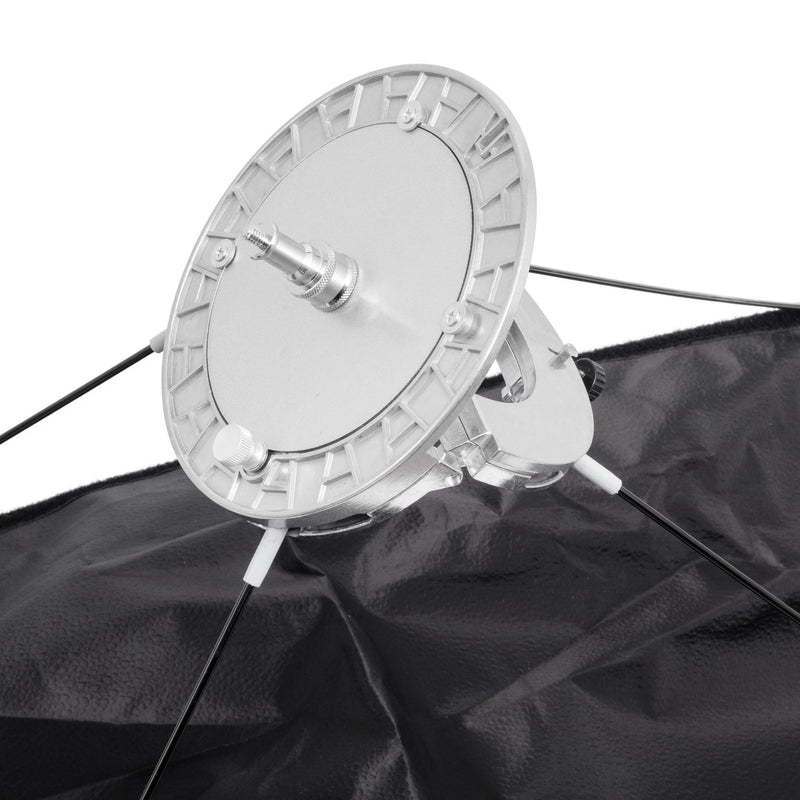The Pixapro 60x150cm Flatpak Eyelighter Close up of 5/8" Stud mount with mecahnism half-collapsed