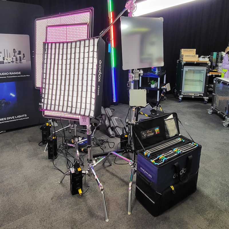 Image Taken Using Heavy Duty Parallelogram Flamingo Wheeled Boom Stand