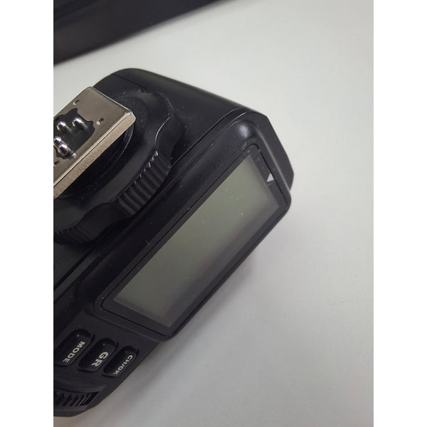 PRO ST-III T 2.4GHz Radio-Controlled Flash Trigger (X1T) - Fuji Marks on Screen