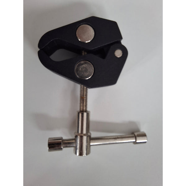 Crab Claw Clamp Side View