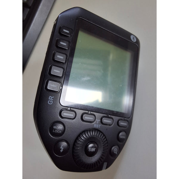 XPro II 2.4GHz Wireless Flash Trigger with App Control (Sony) Marks on Screen