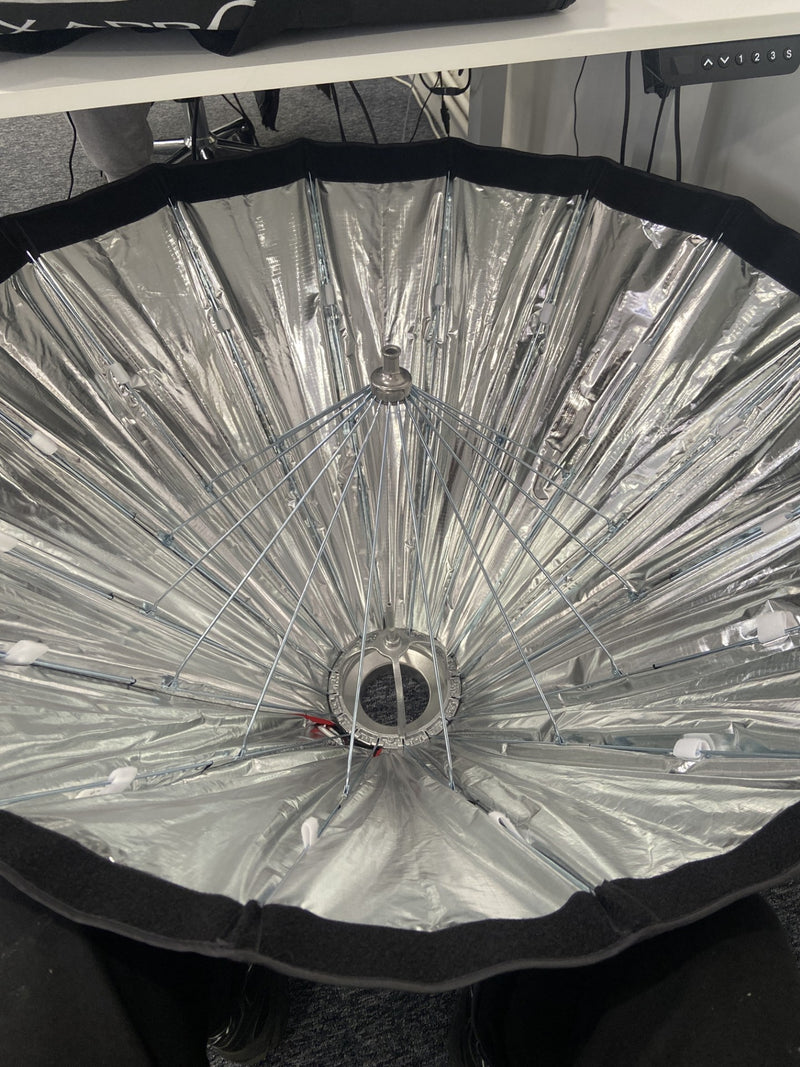 105cm (41") 16-Sided Easy-Open Portable Collapsible Silver Interior Softbox